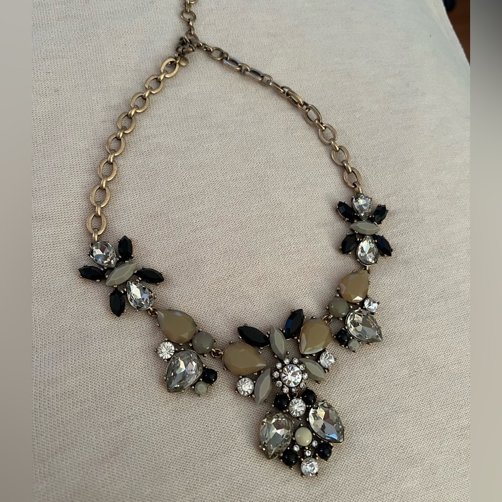 Statement necklace